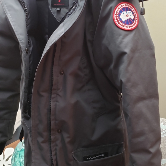Canada goose parka and Manitoba mukluks - Picture 3 of 8
